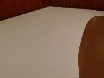 Sarah-w  live sex cam