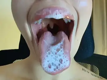Lisbet21x  live sex cam