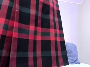 Naomiii__  live sex cam