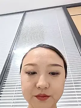 Yiyi_03  live sex cam