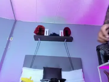 Coco_Kiss  live sex cam