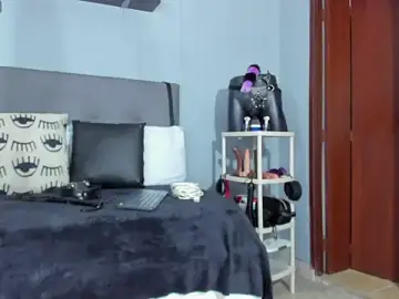 Coco_Kiss  live sex cam