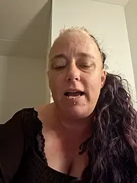 LummerAnja1  live sex cam