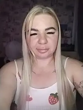 LunaBounty_  live sex cam