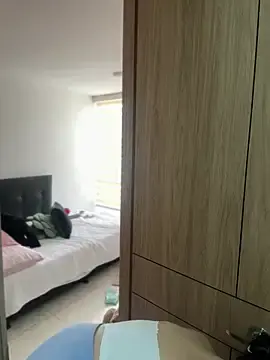 Nicollemays  live sex cam