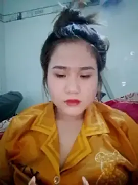 Sexy-ladyass18  live sex cam