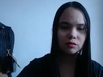 Nicolle_jenifer  live sex cam