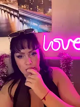 Lolaley2  live sex cam