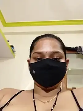 Priyanka_30  live sex cam