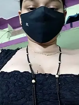 Priyanka_30  live sex cam