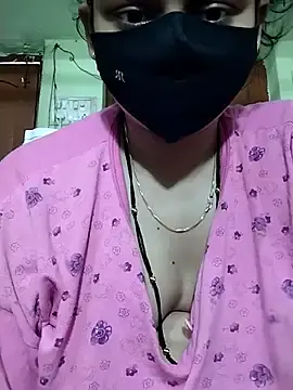 Priyanka_30  live sex cam