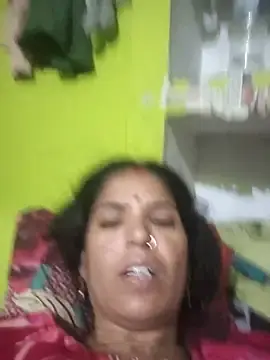 Riya_jaan12  live sex cam