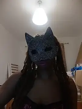 WaitingElise  live sex cam