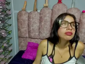 Cloyks  live sex cam