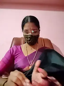 Tamil_peenqueen  live sex cam