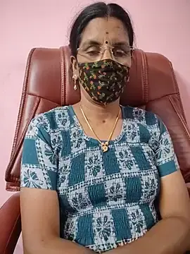 Tamil_peenqueen  live sex cam