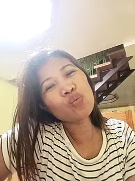 Wildlavender69  live sex cam