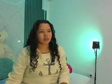Leila_rossi  live sex cam