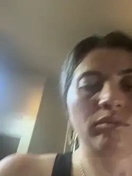 M1l3yD3w  live sex cam