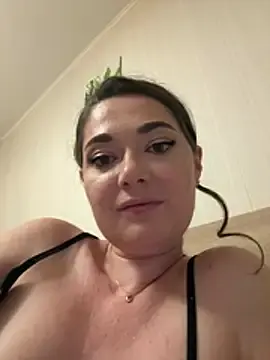 MissBrunetteG  live sex cam