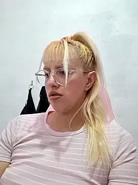 Stargril2020  live sex cam