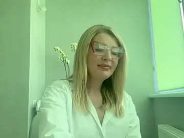 Blondie_xoxoxo  live sex cam