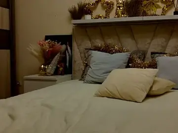 EstherPeachX  live sex cam