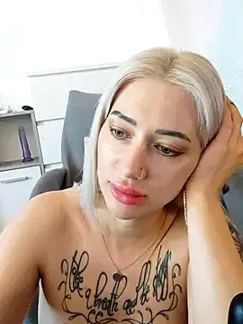 Gina-Lumara  live sex cam