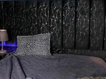 Lea_velle  live sex cam