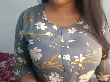 Nayra7  live sex cam