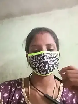 Tamil-chithura  live sex cam