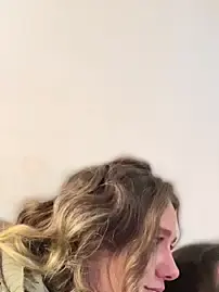 Blond-96  live sex cam