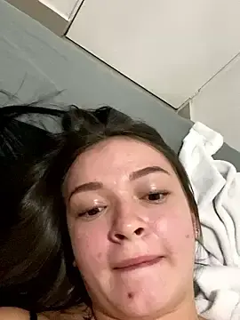 Girlval  live sex cam