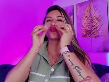 May_wood  live sex cam