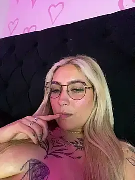 Rubiaaqueen  live sex cam