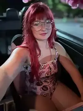 Urpuppymoon  live sex cam