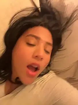 Vellaah  live sex cam