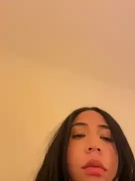 Vellaah  live sex cam