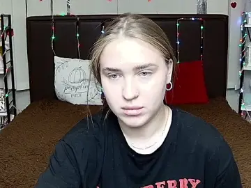 LauraHlot  live sex cam