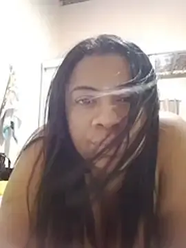 LynnaGG  live sex cam