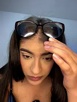 Melina-fox  live sex cam