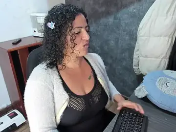 Natasha_Fox_Bms  live sex cam