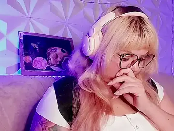 Satyn_doll  live sex cam