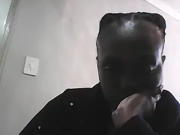 SlutyQueen32  live sex cam
