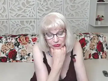 SquirtingMom  live sex cam
