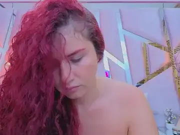 ThaliaCross  live sex cam