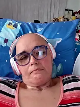 Yarry40  live sex cam