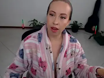 Charlottezoe15  live sex cam