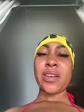 Creamy_BitchXXX1  live sex cam