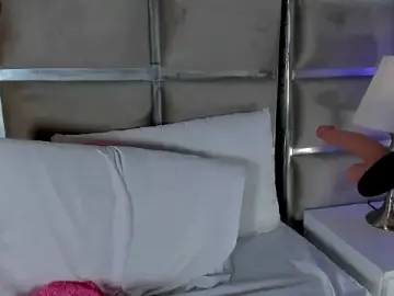Valen_Cooper_  live sex cam